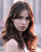 Herec Heida Reed