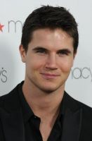 Herec Robbie Amell