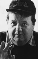 Herec Ian McNeice