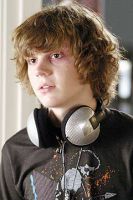 Herec Evan Peters