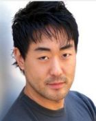 Herec Kenneth Choi