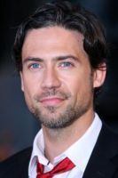 Herec Adam Rayner