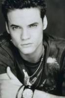 Herec Shane West