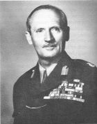 Herec Bernard Law  Montgomery