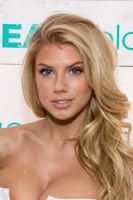 Herec Charlotte McKinney