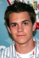 Herec Johnny Simmons