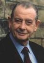 Herec Derek Fowlds