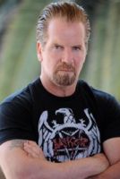 Herec James MacPherson