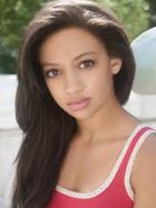 Herec Samantha Logan