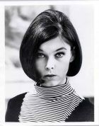 Herec Yvonne Craig